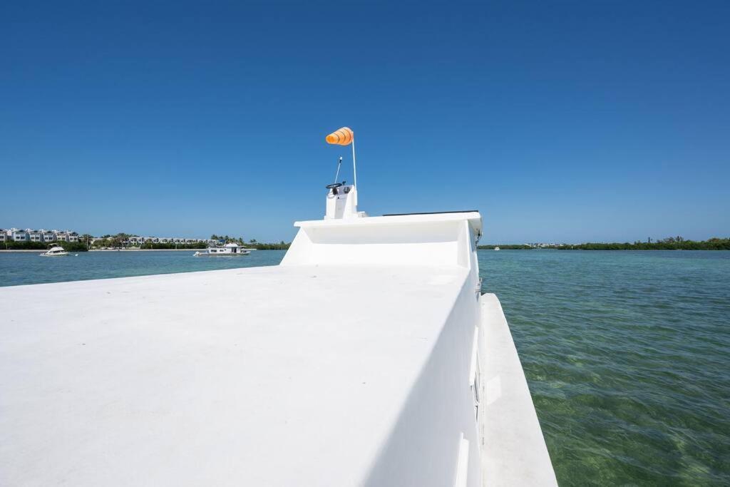Hotel Beautiful Houseboat In Key West Exterior foto