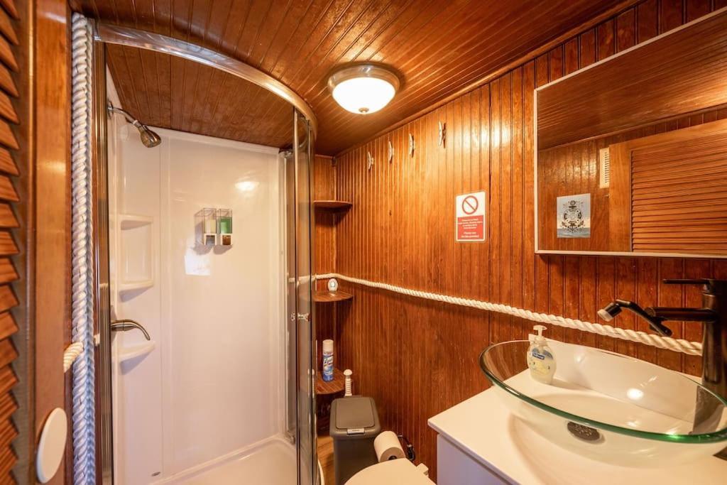 Hotel Beautiful Houseboat In Key West Exterior foto