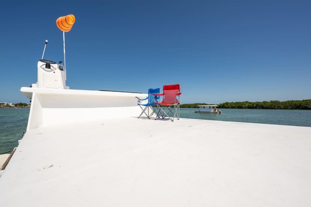Hotel Beautiful Houseboat In Key West Exterior foto